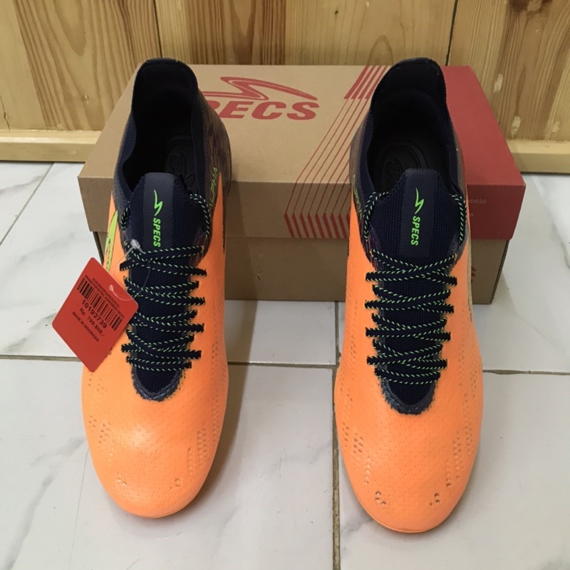 Sepatu sepak bola alpha elite FG