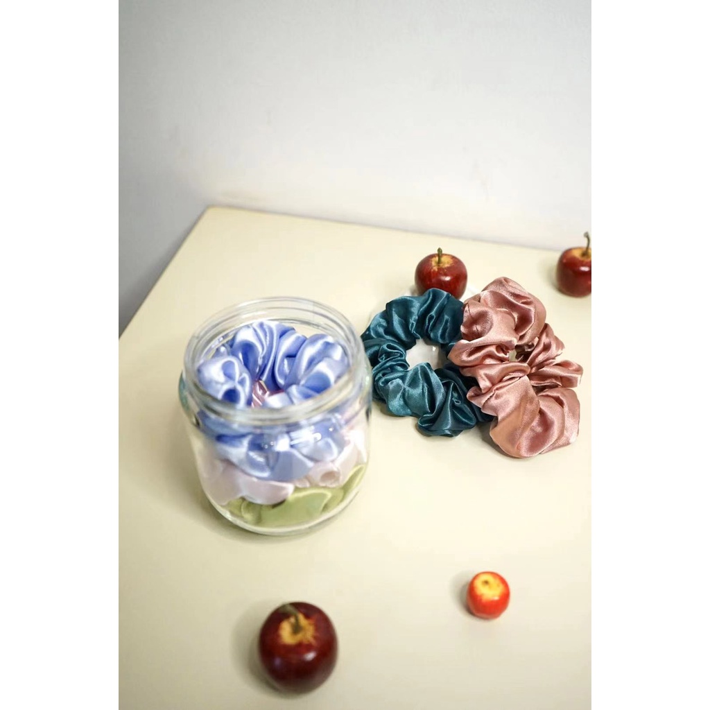 MIMOSA - Satin Scrunchies (1)