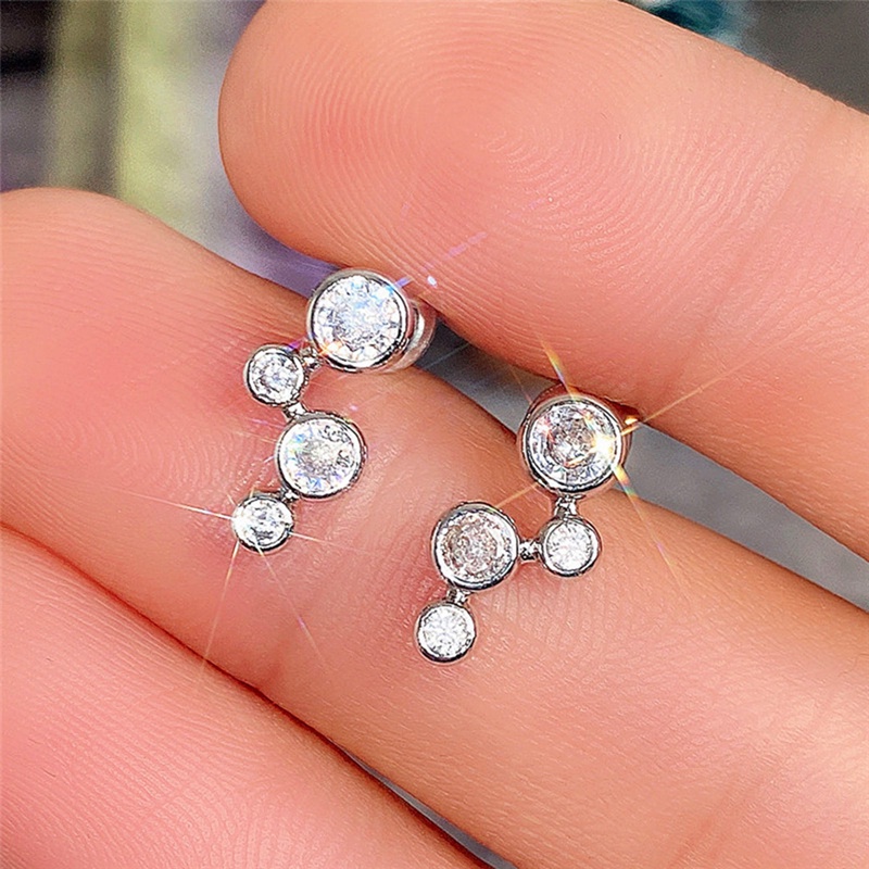 Anting Stud Bentuk Kunci Bulat Bahan Cubic Zirconia Warna Silver Gaya Minimalis Untuk Wanita