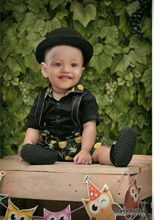 Edit Foto Prewedding/pernikahan