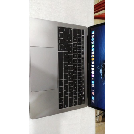 OBRAL..MEC PRO RETINA 13 IN 2016.TOUCH BAR.RAM 16 .SSD 256.CORE I5.MULUS .WARNA GREY