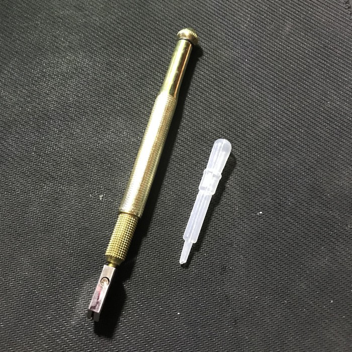 Alat Potong Kaca Pemotong Kaca gagang Besi Bagus / Glass Cutter