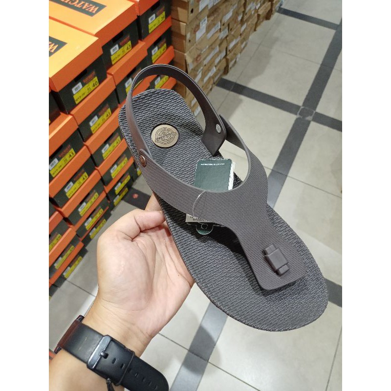 sandal karet pria watchout