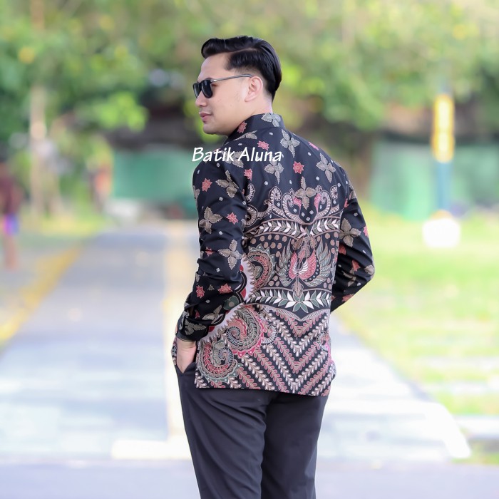 Baju Batik Pria Solo Premium Kemeja Lengan Panjang Produksi Batik Aluna PCW086