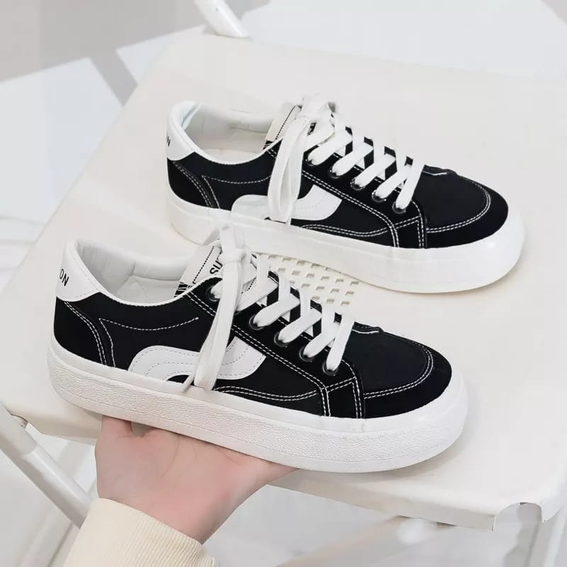 Sepatu Kanvas Wanita Imprt Sport Shoes DS01-1