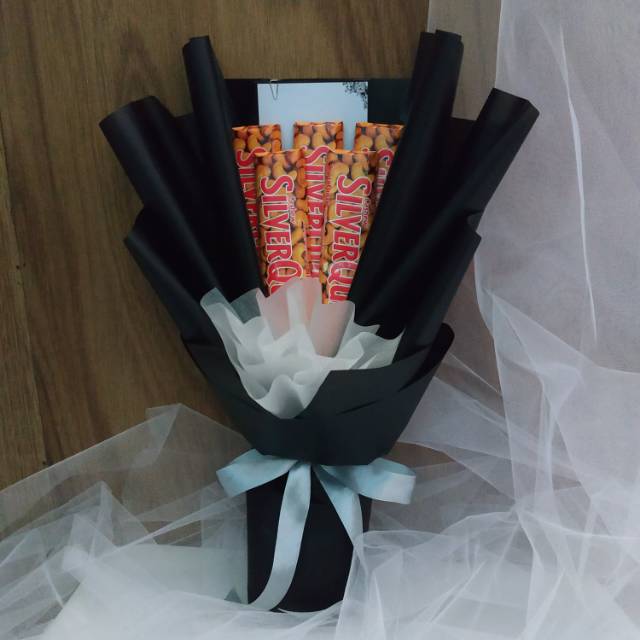 

Bouquet cokelat silverqueen
