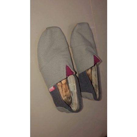 preloved sepatu WAKAI spil on wanita size 40