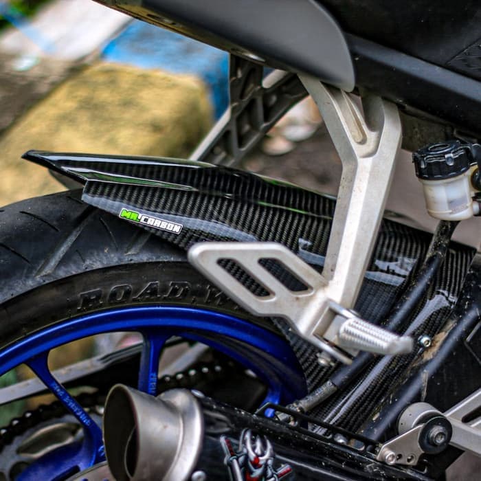 topi hugger r15 v3  aksesoris Topi hugger r15 v3 karbon