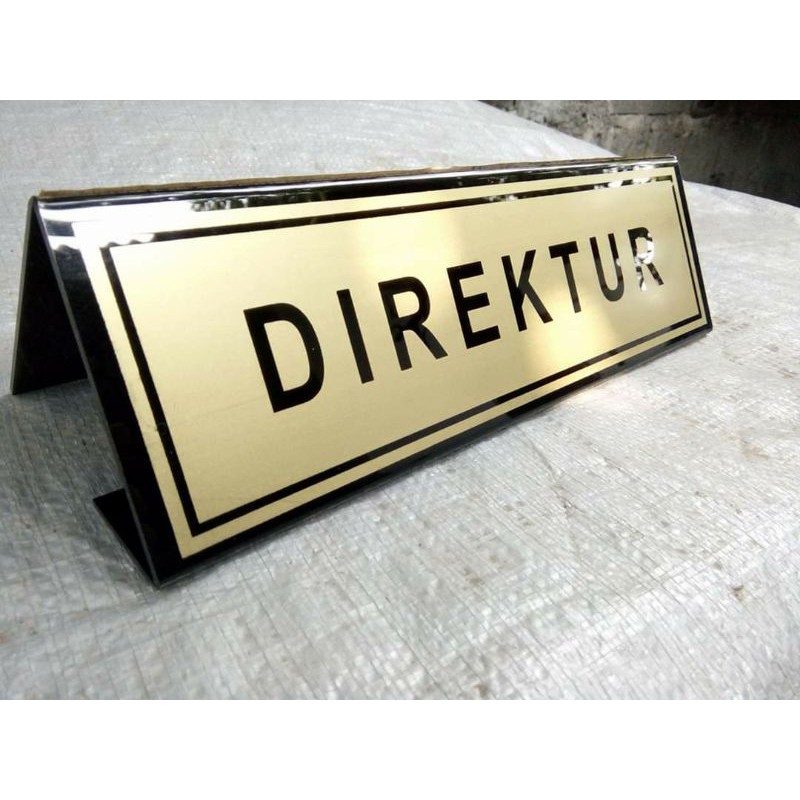 

PAPAN NAMA MEJA AKRILIK (30x8cm)