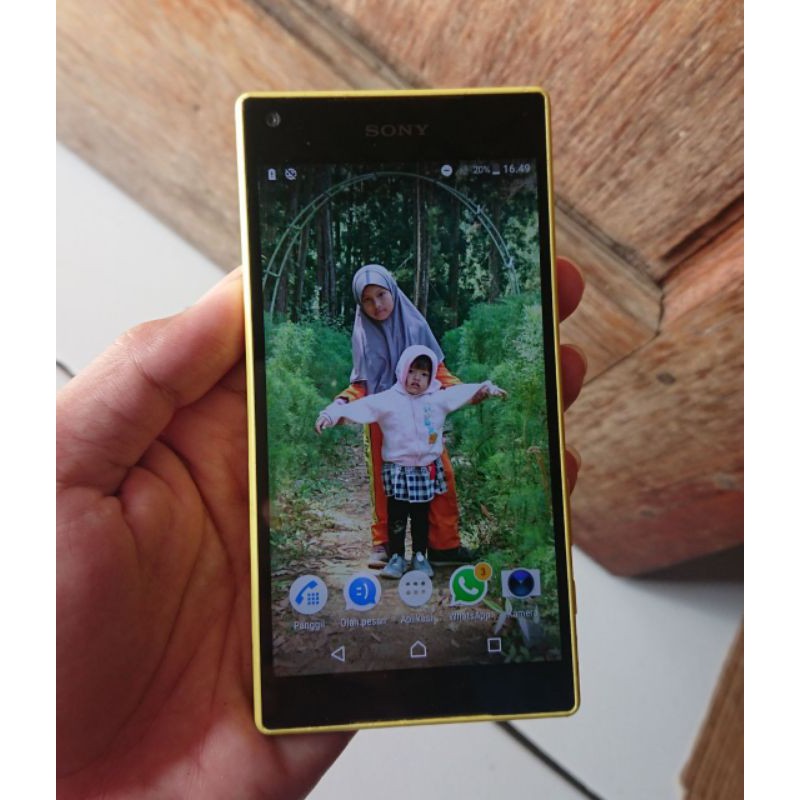 sony z5 compact minus