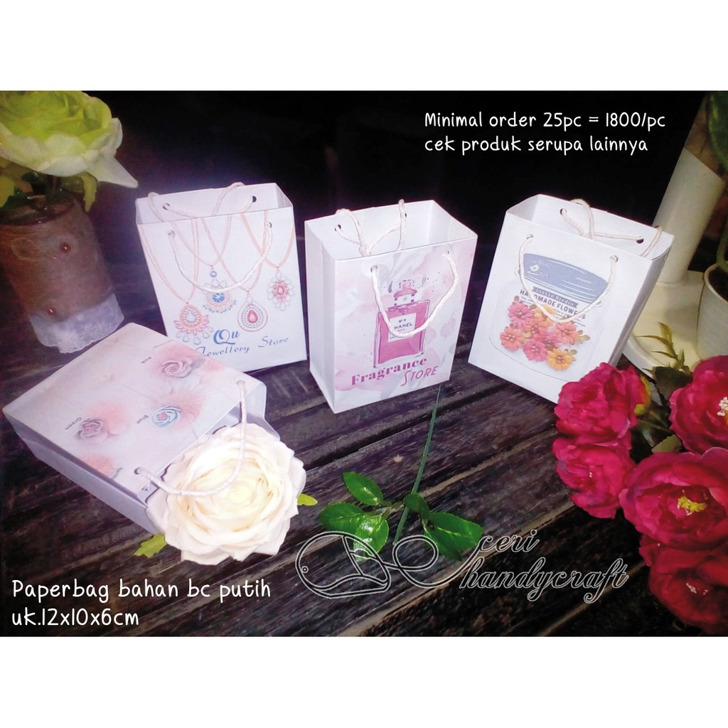 

Paperbag mini uk.12x10x6cm desain custom (satuan)