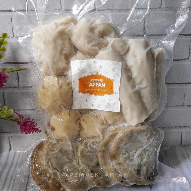 

Pempek Palembang Paket Campur (Adaan, Kulit, Lenjer, Telur)