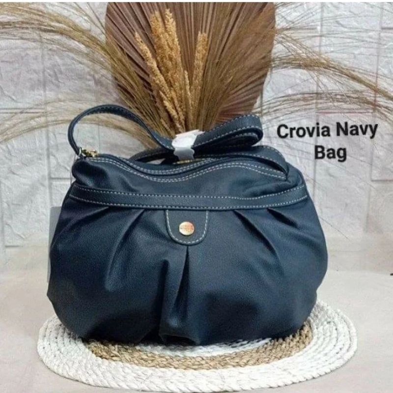 tas crovia navy by sophie paris