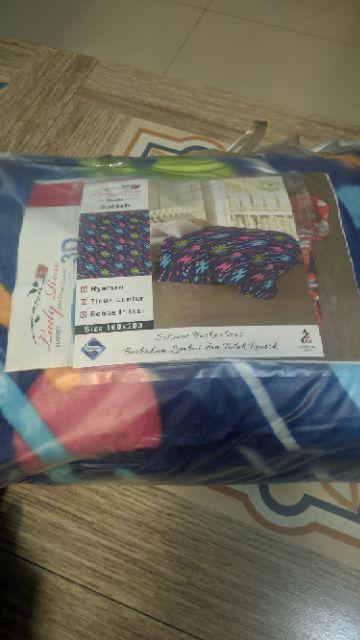 Selimut Minimalis Abstrak Lady Rose Uk. (160x200) Cm Motif Splash, Stacko, Roman, Heart