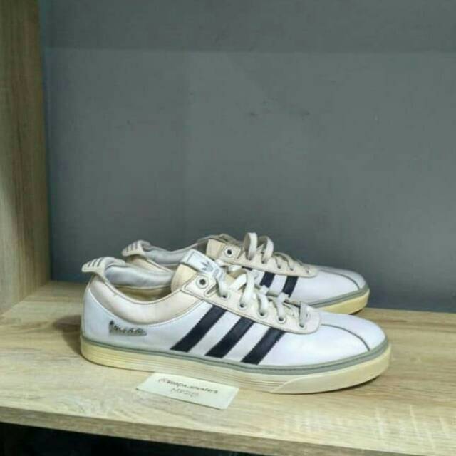adidas x vespa