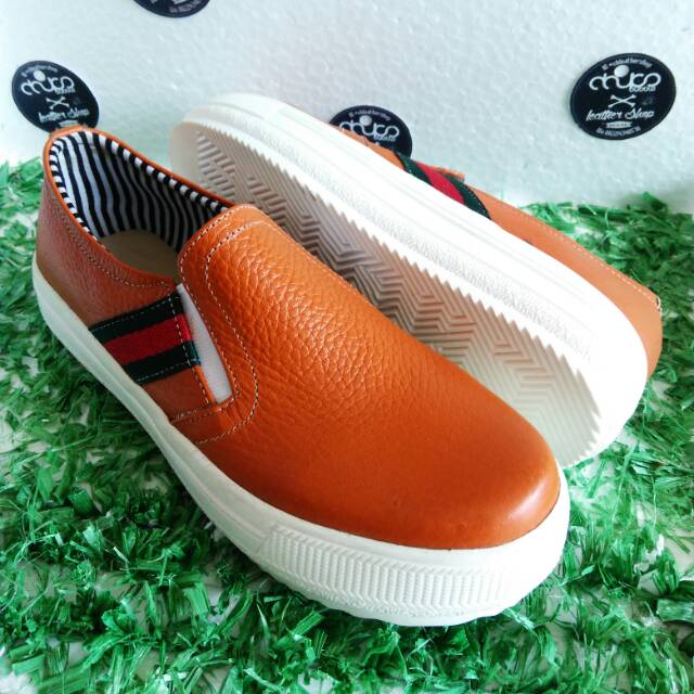 Sepatu kulit wanita sepatu garutan