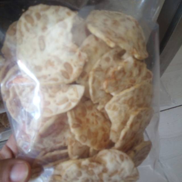 

Kripik tempe dan tempe sagu 250gr