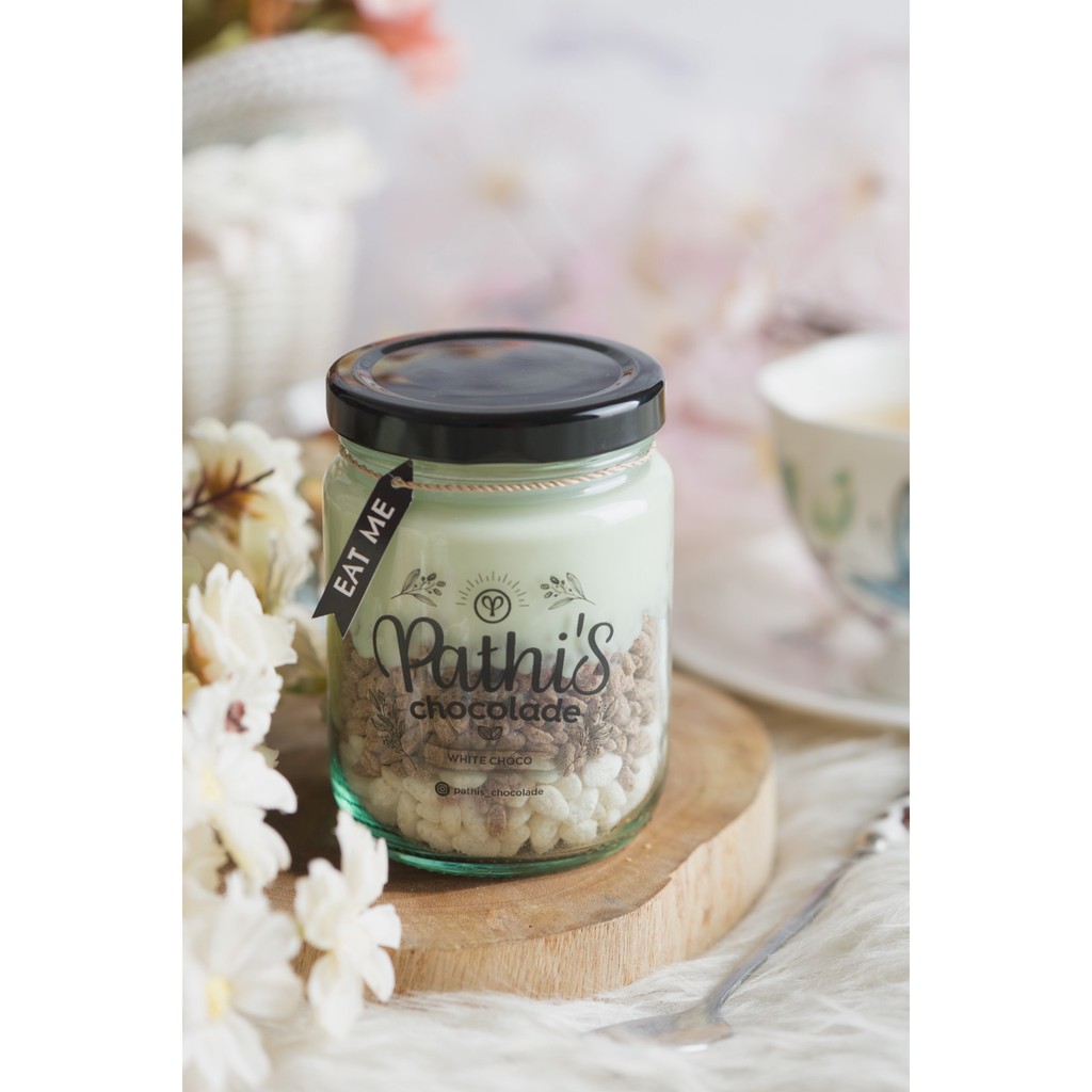 

Pathis Chocolade Coklat Lumer JAR CRUST CRUNCHY - WHITE CHOCO