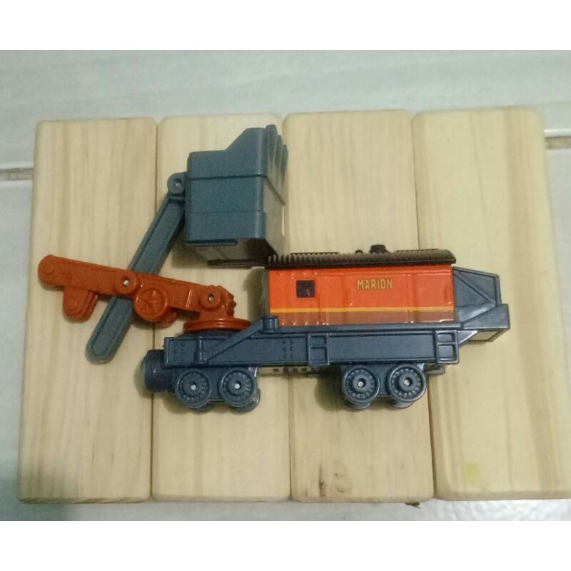 THOMAS AND FRIENDS MARION MAGNET PRELOVED