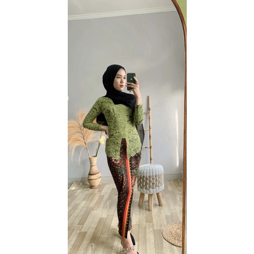 kebaya brokat sofia stretch tangan panjang ukuran M