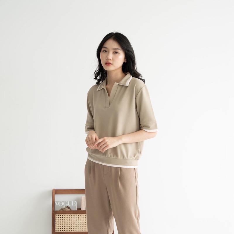 Beige Studio - Kennedy Top / Atasan Polo Lengan Pendek Wanita