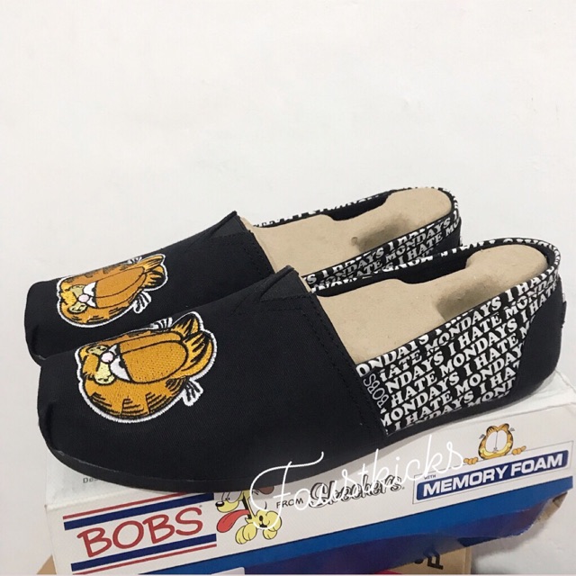 sepatu skechers garfield