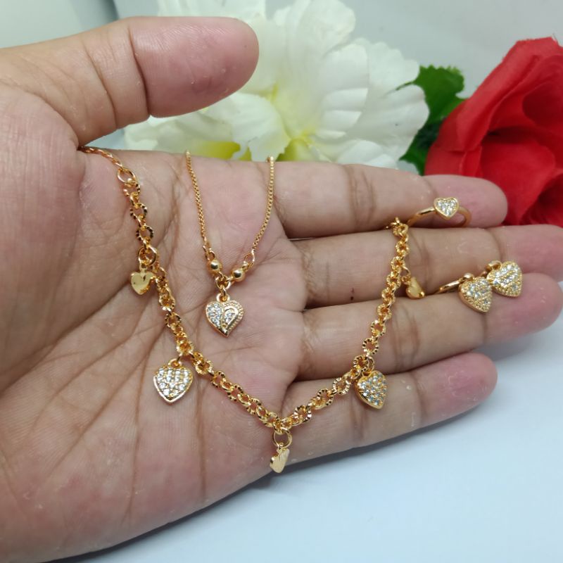 set perhiasan anak motif love, set perhiasan anak titanium asli anti luntur anti karat terbaru, perhiasan mirip mas asli import, perhiasan berlapis emas 24 k, perhiasan 1 set lengkap ,kalung gelang cincin anting