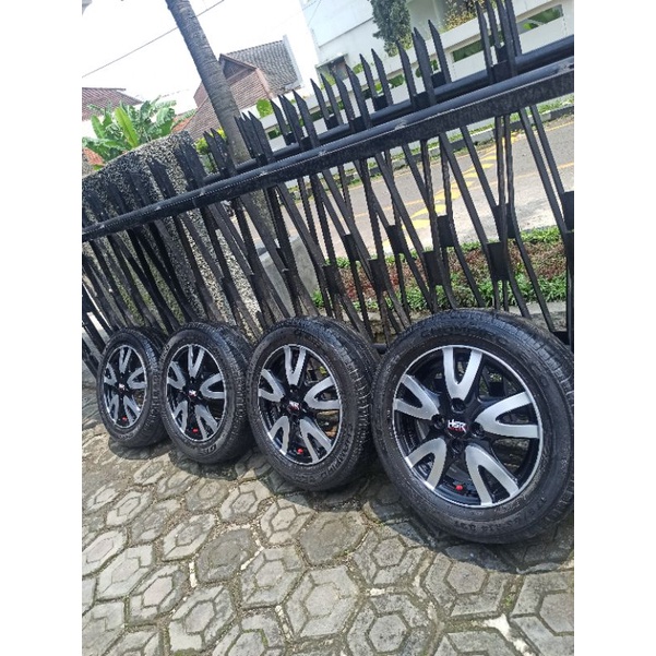 4 Velg ring 14 PCD 100+Ban 175/65 layak pakai