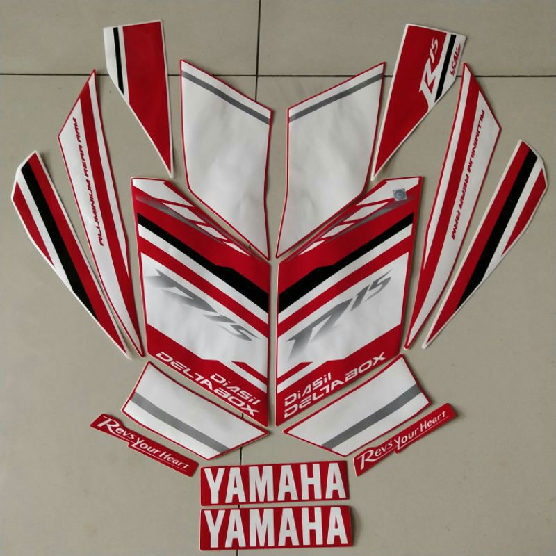 striping sticker r15 v2 2014 merah list bodi standart yamaha r15 v2 2014 merah terlaris