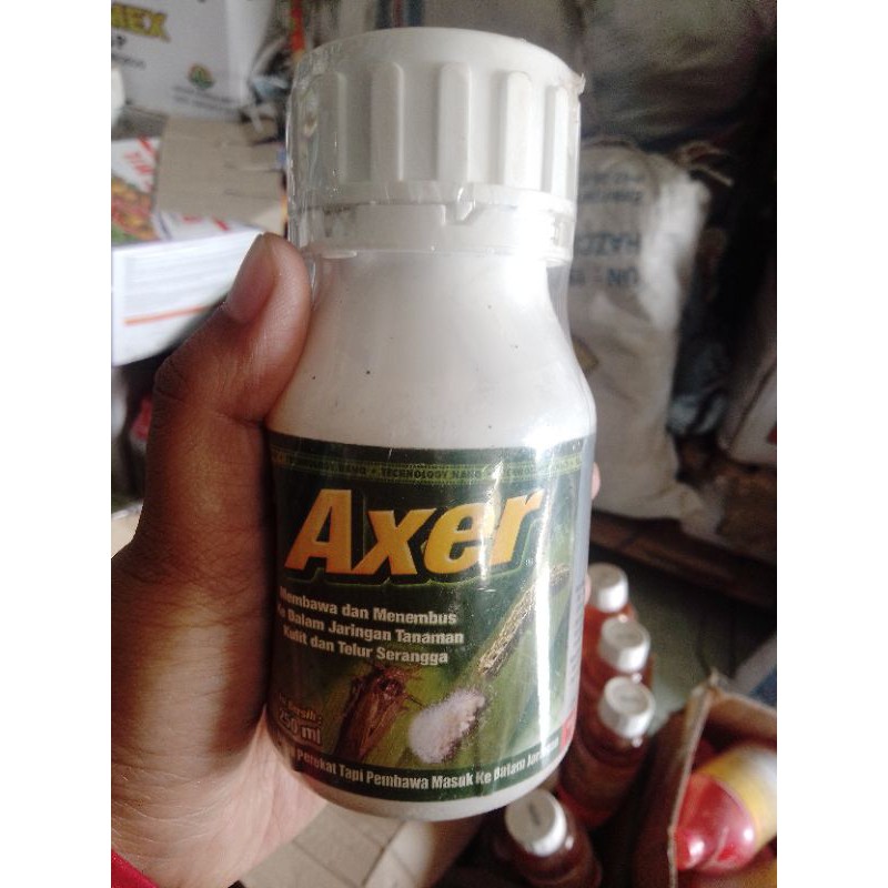 PELEKAT PERATA PENEMBUS AXER 250ML