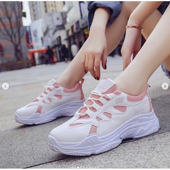 Sepatu Sneakers 859