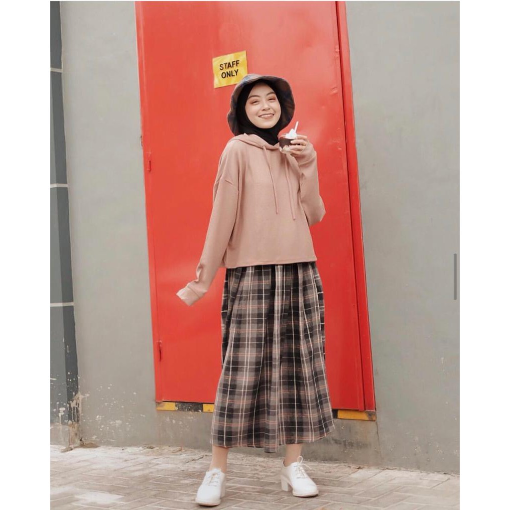 DISKON MAIRA BASIC HOODIE - FLOTTILICIOUS / SWEATER MURAH / GROSIR BAJU ONLINE / SWEATER UNIQLO / HOODIE