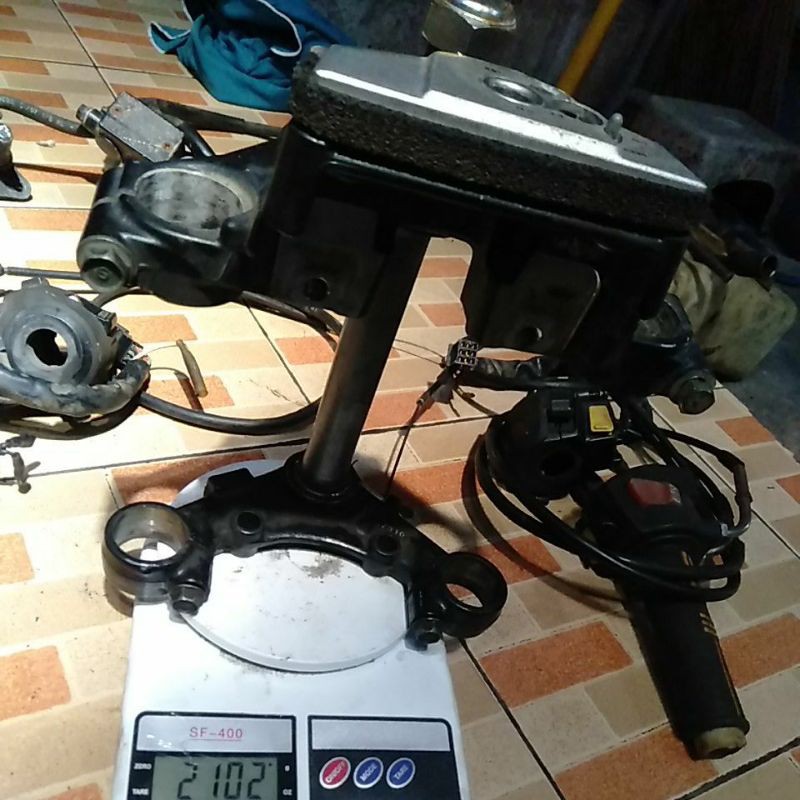 segitiga/T atas bawah ori tiger revo