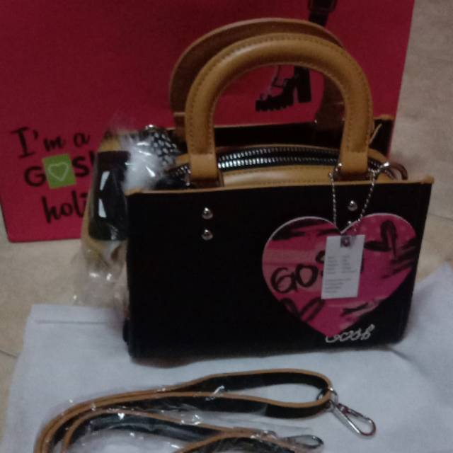 Gosh gosh monster 339 Gosh new... Bukan preloved...