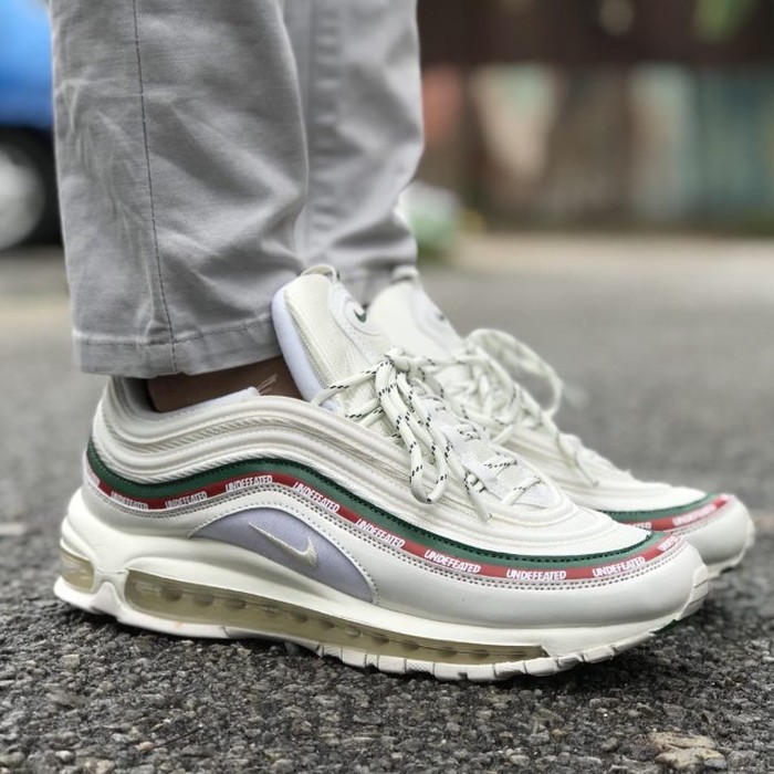 undefeated white 97