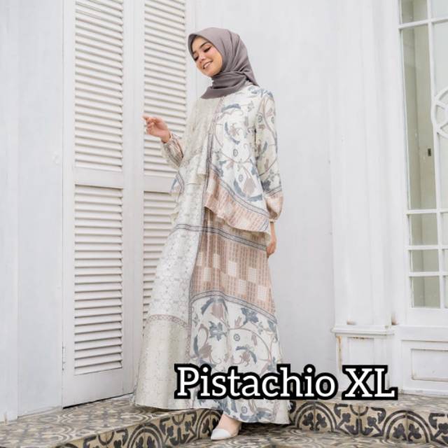Rumi Dress Wearing Klamby