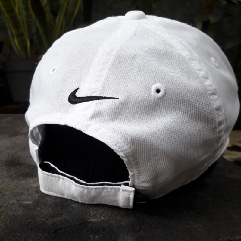 Topi Cap Nike Putih White Running Golf Thrift Second Murah