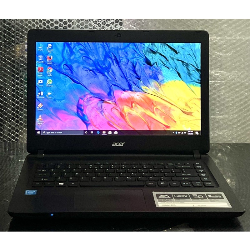 Laptop Acer Aspire ES1-432-C6AH Layar 14inch Second
