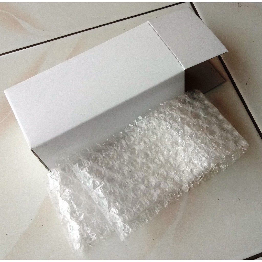 Kotak dan Bubble Wrap untuk Packing Supaya Paket Lebih Aman