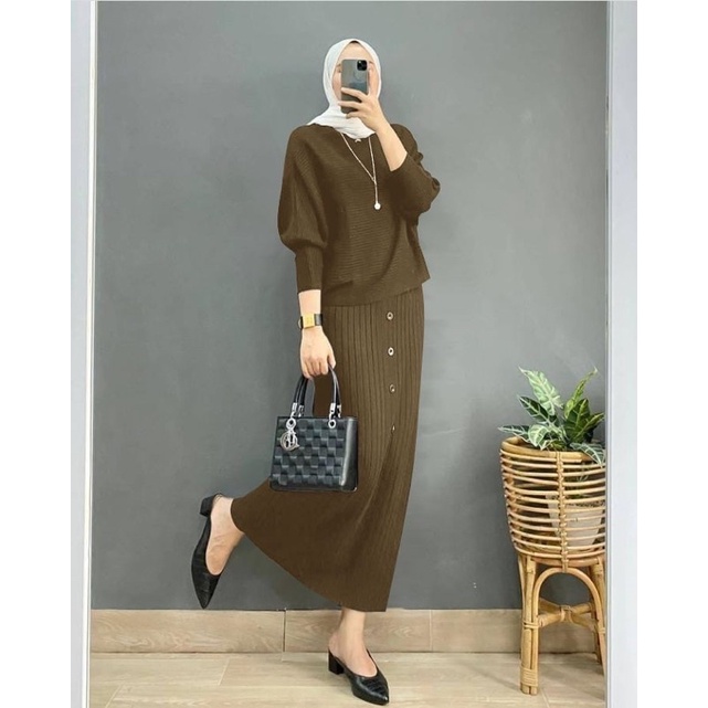 100% REAL PIC!! SET ANYA KNIT JUMBO XL-5XL ONE SET RAJUT WANITA SETELAN BLOUSE KNIT MUSLIM 13 WARNA-ARMY