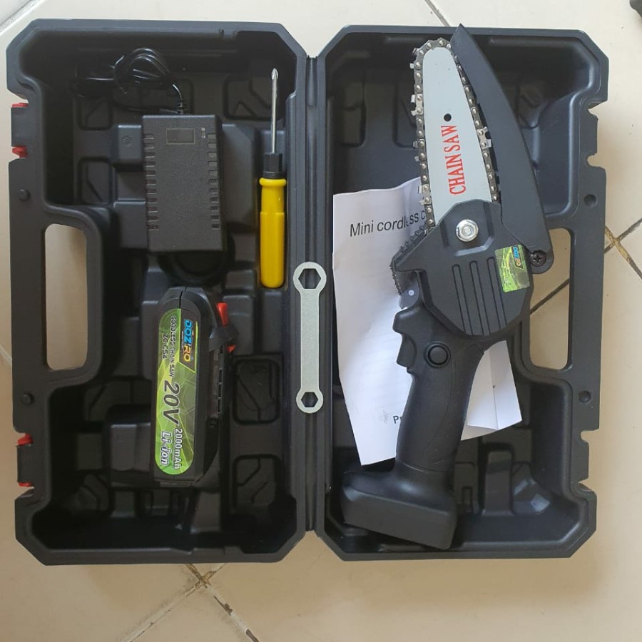 Cordless Chainsaw Gergaji Rantai Gergaji Elektrik Mini Portable/Gergaji Chainsaw Baterai