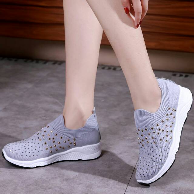 Reyka Slip On Sneaker Wanita Original Import Batam