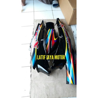 cover body supra x lama  2003 2004