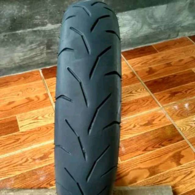 Ban depan aerox ukuran 110/80 ring 14