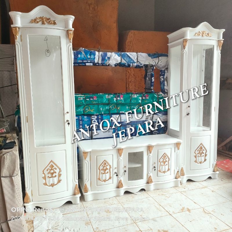 lemari bufet TV pajangan mebel Jepara