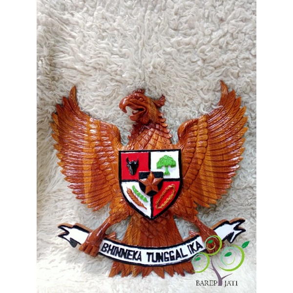 GARUDA PANCASILA HIASAN DINDING KAYU JATI PATUNG