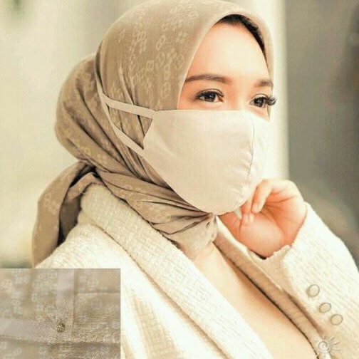 Hijab Jilbab Segiempat Buttonscarves monogram Jambi logo B