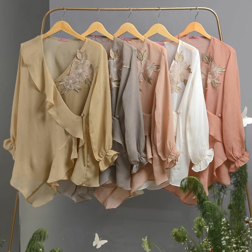 Fiora Blouse by Local Local.id Heylocal