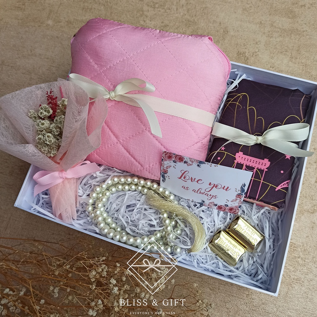 

Blissbox Muslimah (Hampers/Gift Box /Kado UlTah/Kado Wisuda/Kado Anniversary/Souvenir)