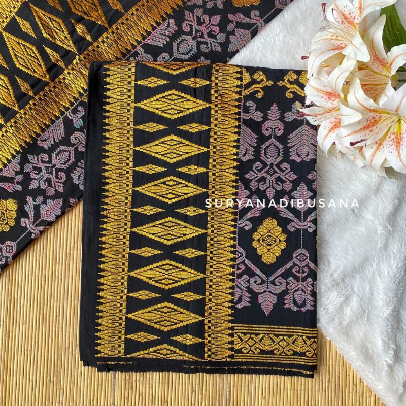 Songket Bali Asli Couple Benang Mas | Songket Tenun Klungkung | Kain Bali Asli